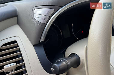 Позашляховик / Кросовер Infiniti QX70 2013 в 