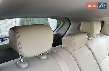 Позашляховик / Кросовер Infiniti QX70 2013 в 