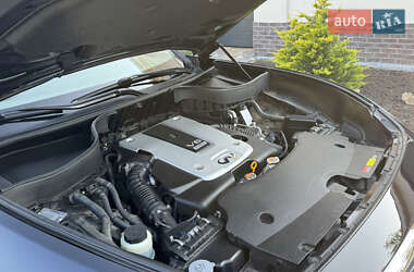 Позашляховик / Кросовер Infiniti QX70 2013 в 