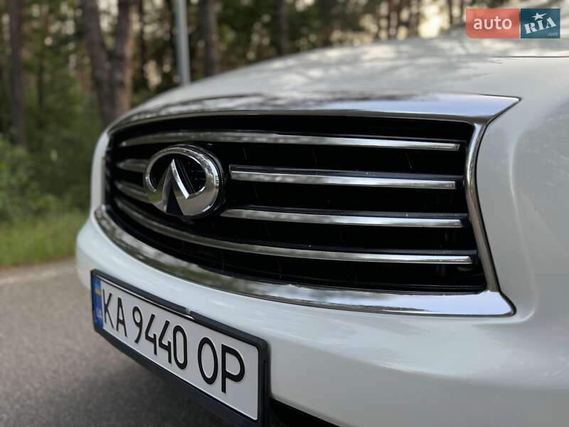 Внедорожник / Кроссовер Infiniti QX70 2014 в Киеве