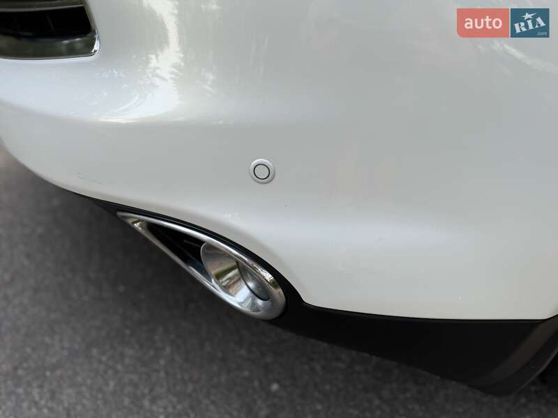 Внедорожник / Кроссовер Infiniti QX70 2014 в Киеве
