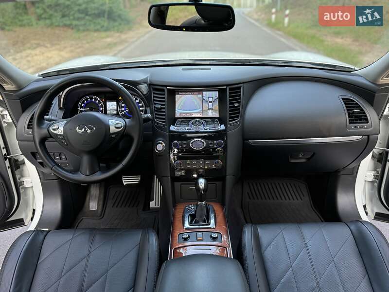 Внедорожник / Кроссовер Infiniti QX70 2014 в Киеве