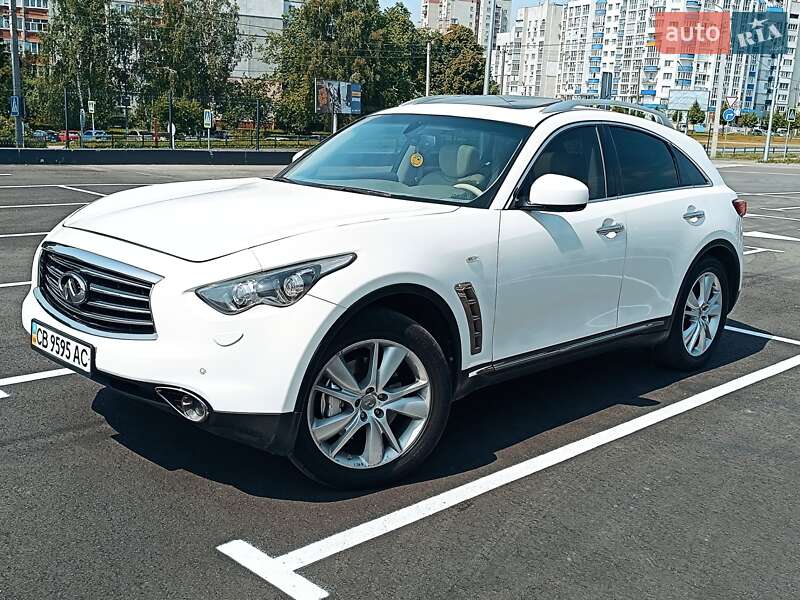 Внедорожник / Кроссовер Infiniti QX70 2014 в 