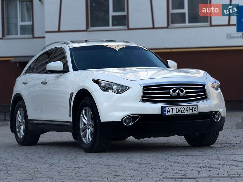 Внедорожник / Кроссовер Infiniti QX70 2016 в Ивано-Франковске
