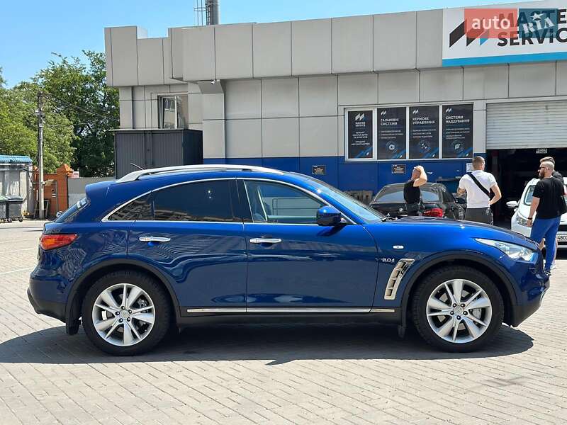 Позашляховик / Кросовер Infiniti QX70 2016 в Одесі