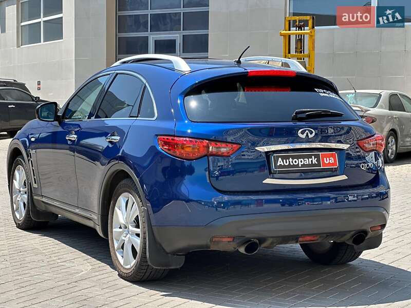 Позашляховик / Кросовер Infiniti QX70 2016 в Одесі