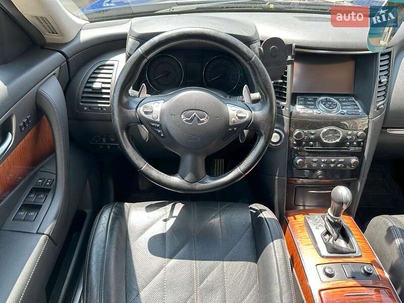 Позашляховик / Кросовер Infiniti QX70 2016 в Одесі