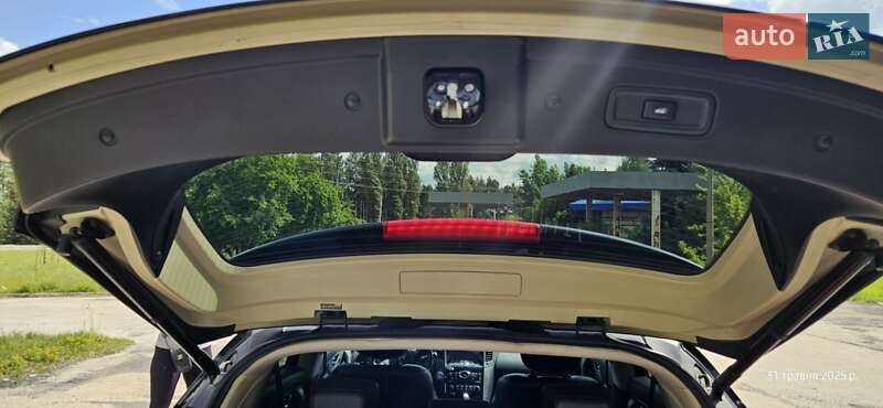 Внедорожник / Кроссовер Infiniti QX70 2015 в Вараше