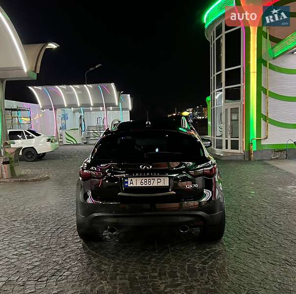 Внедорожник / Кроссовер Infiniti QX70 2014 в Киеве