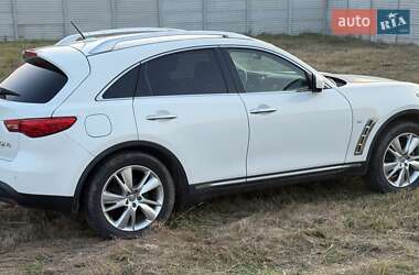 Внедорожник / Кроссовер Infiniti QX70 2013 в 