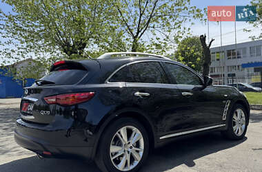 Внедорожник / Кроссовер Infiniti QX70 2015 в 