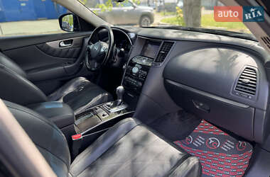 Внедорожник / Кроссовер Infiniti QX70 2015 в 