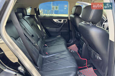 Внедорожник / Кроссовер Infiniti QX70 2015 в 