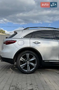 Позашляховик / Кросовер Infiniti QX70 2013 в Івано-Франківську