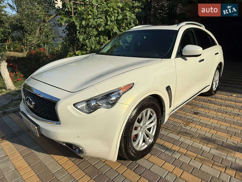 Позашляховик / Кросовер Infiniti QX70 2015 в Вінниці