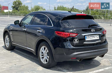 Позашляховик / Кросовер Infiniti QX70 2013 в 