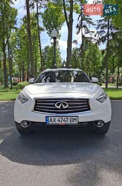 Внедорожник / Кроссовер Infiniti QX70 2014 в 
