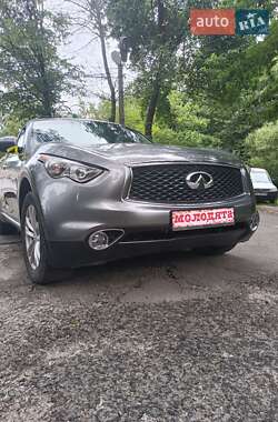 Позашляховик / Кросовер Infiniti QX70 2017 в Шепетівці