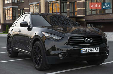 Позашляховик / Кросовер Infiniti QX70 2015 в Чернігові
