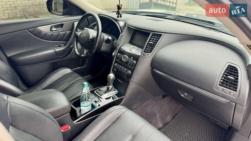 Позашляховик / Кросовер Infiniti QX70 2016 в Харкові