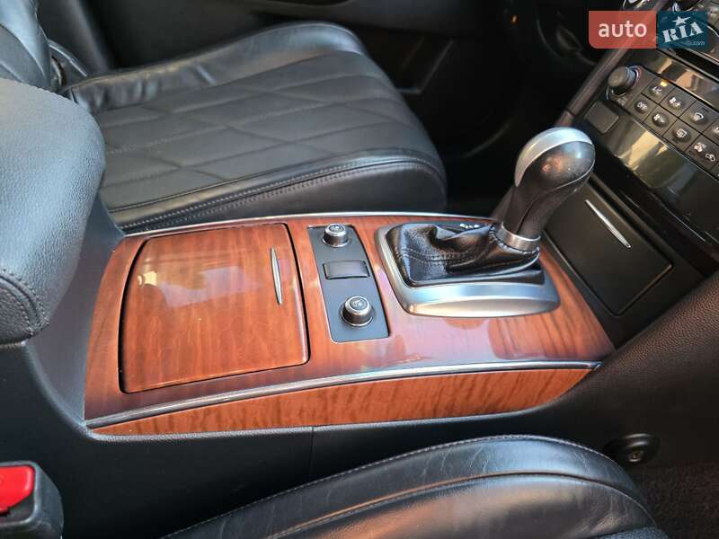 Внедорожник / Кроссовер Infiniti QX70 2014 в Виннице