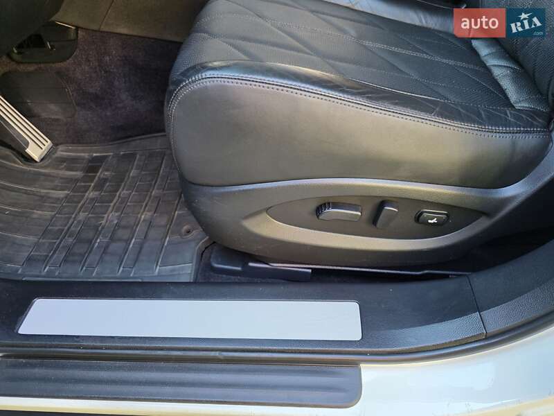 Внедорожник / Кроссовер Infiniti QX70 2014 в Виннице