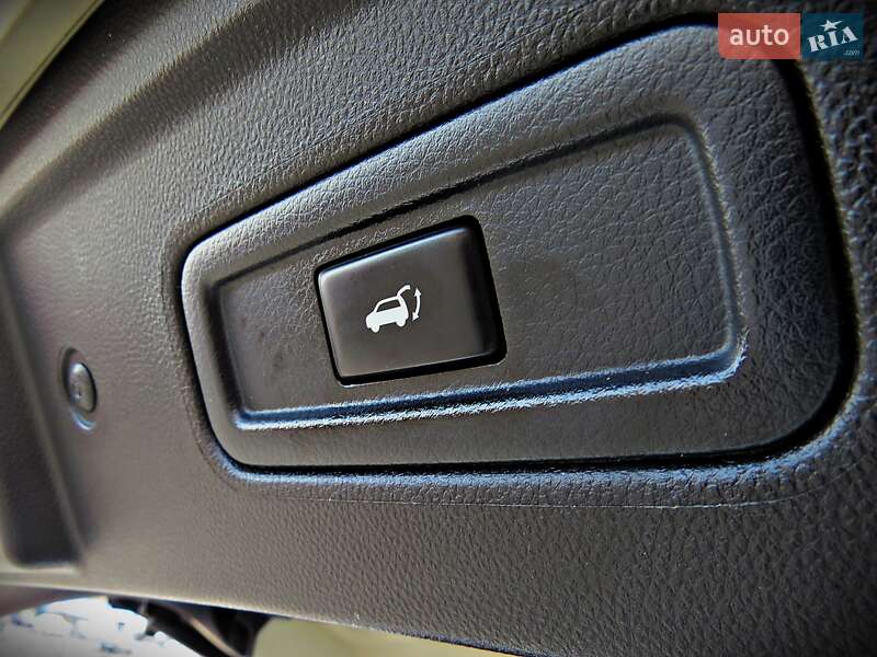 Внедорожник / Кроссовер Infiniti QX70 2013 в Черкассах