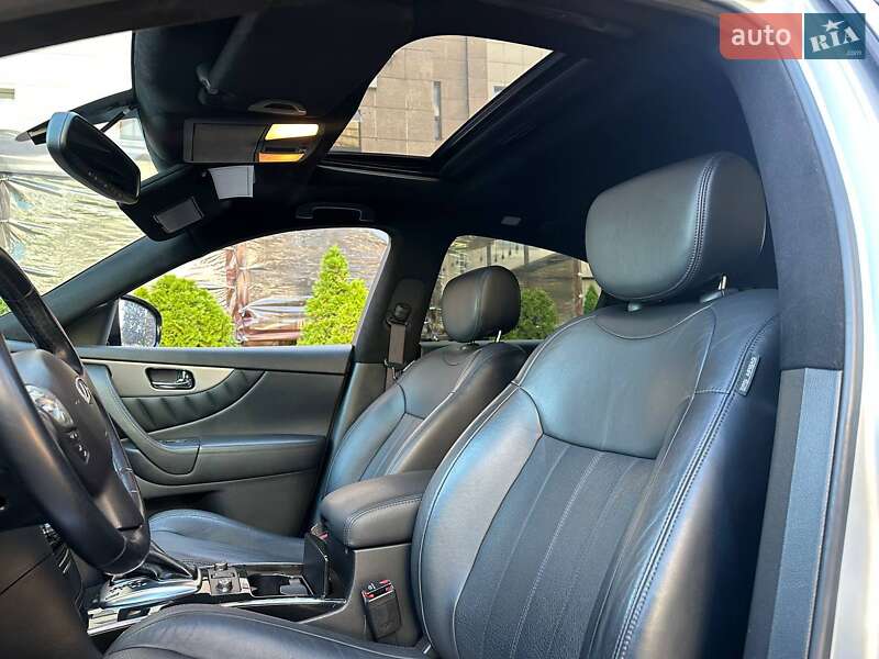 Внедорожник / Кроссовер Infiniti QX70 2015 в Одессе фото 24 Внедорожник / Кроссовер Infiniti QX70 2015 в Одессе