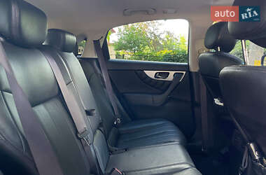 Внедорожник / Кроссовер Infiniti QX70 2014 в 