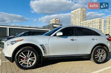 Позашляховик / Кросовер Infiniti QX70 2017 в Києві