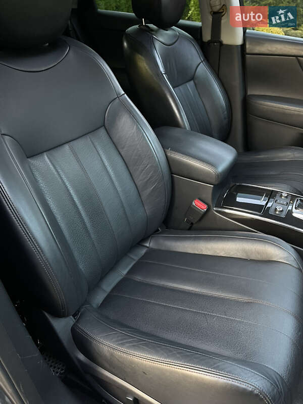 Внедорожник / Кроссовер Infiniti QX70 2017 в Коломые фото 19 Внедорожник / Кроссовер Infiniti QX70 2017 в Коломые