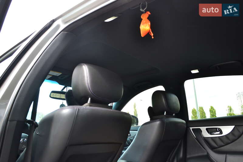 Внедорожник / Кроссовер Infiniti QX70 2014 в Киеве