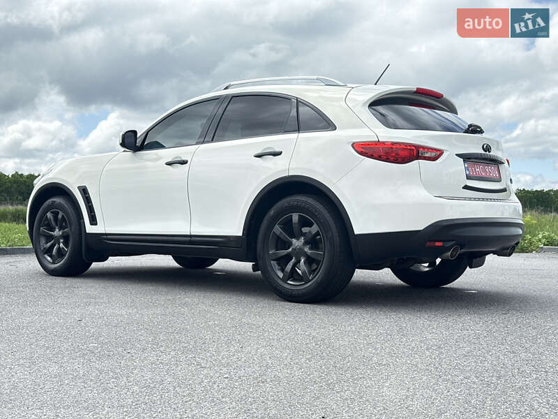 Внедорожник / Кроссовер Infiniti QX70 2016 в Виннице