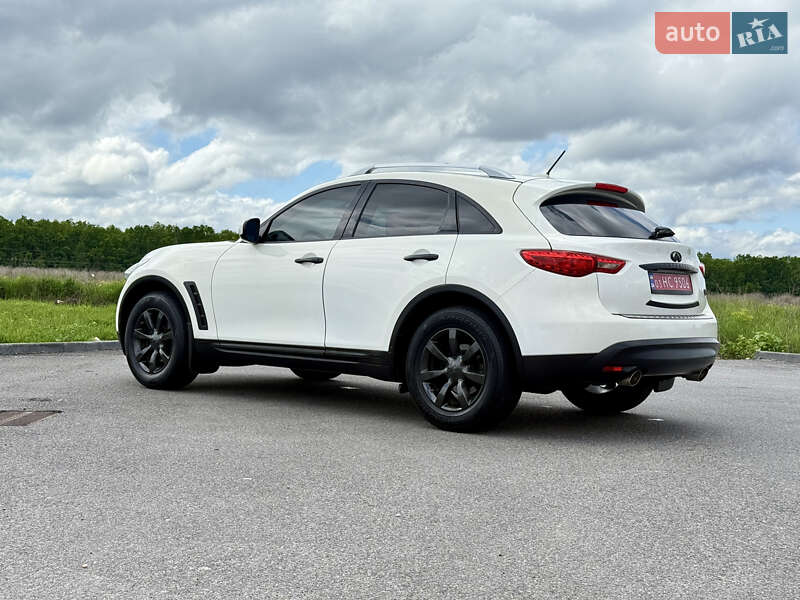 Внедорожник / Кроссовер Infiniti QX70 2016 в Виннице