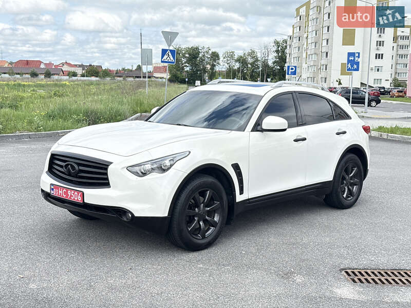 Внедорожник / Кроссовер Infiniti QX70 2016 в Виннице