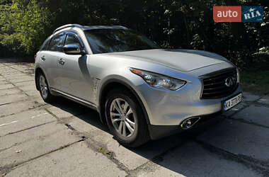 Внедорожник / Кроссовер Infiniti QX70 2013 в Киеве