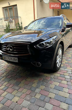 Позашляховик / Кросовер Infiniti QX70 2014 в Ужгороді