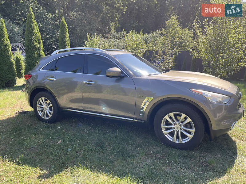 Внедорожник / Кроссовер Infiniti QX70 2015 в Белой Церкви фото 4 Внедорожник / Кроссовер Infiniti QX70 2015 в Белой Церкви