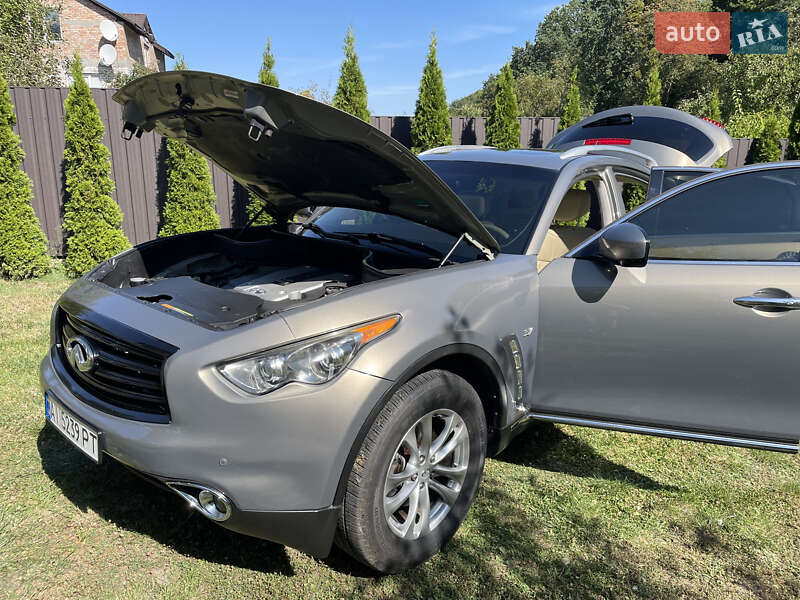 Внедорожник / Кроссовер Infiniti QX70 2015 в Белой Церкви фото 24 Внедорожник / Кроссовер Infiniti QX70 2015 в Белой Церкви