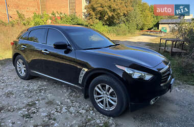 Внедорожник / Кроссовер Infiniti QX70 2013 в Волочиске