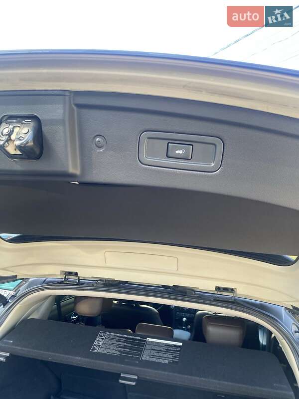 Позашляховик / Кросовер Infiniti QX70 2013 в Дніпрі