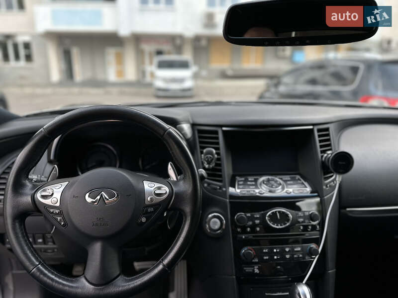 Внедорожник / Кроссовер Infiniti QX70 2017 в Киеве