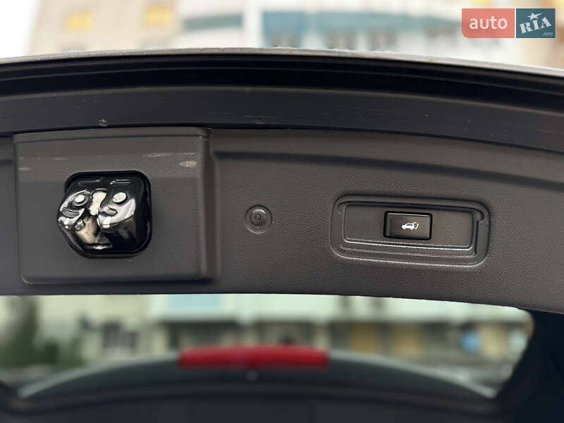 Внедорожник / Кроссовер Infiniti QX70 2017 в Киеве