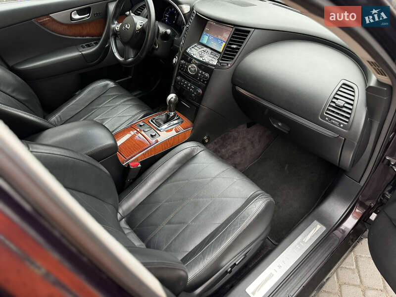 Позашляховик / Кросовер Infiniti QX70 2013 в Вінниці