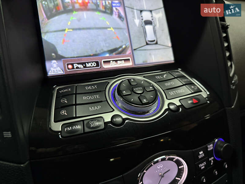 Позашляховик / Кросовер Infiniti QX70 2014 в Києві