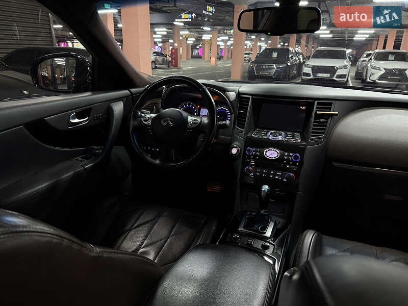 Позашляховик / Кросовер Infiniti QX70 2014 в Києві