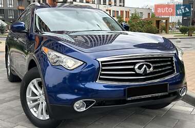 Позашляховик / Кросовер Infiniti QX70 2013 в Києві