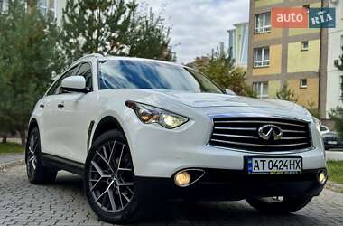 Позашляховик / Кросовер Infiniti QX70 2016 в 