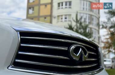 Позашляховик / Кросовер Infiniti QX70 2016 в 