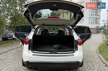 Позашляховик / Кросовер Infiniti QX70 2016 в 